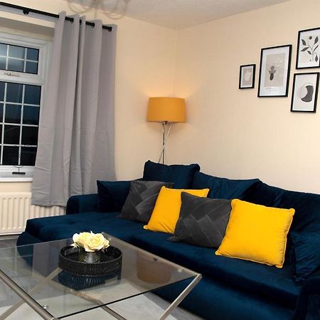 Xb Property - Comfy House Perfect For Families Contractors Relocators West Bromwich Exterior foto